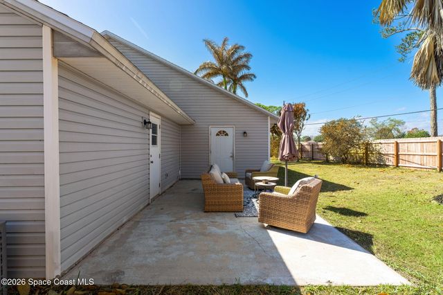 449 Gilbert Drive NE, Palm Bay, FL 32907