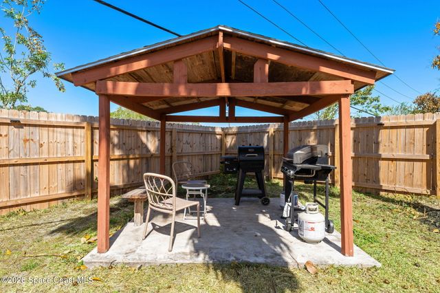 449 Gilbert Drive NE, Palm Bay, FL 32907