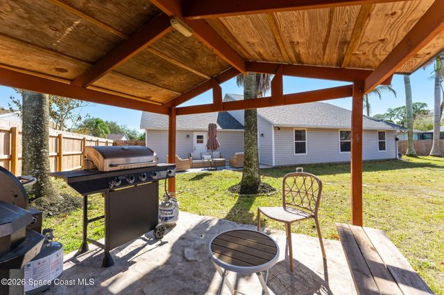 449 Gilbert Drive NE, Palm Bay, FL 32907