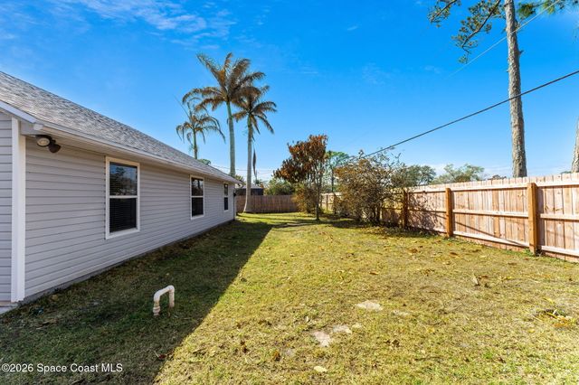 449 Gilbert Drive NE, Palm Bay, FL 32907