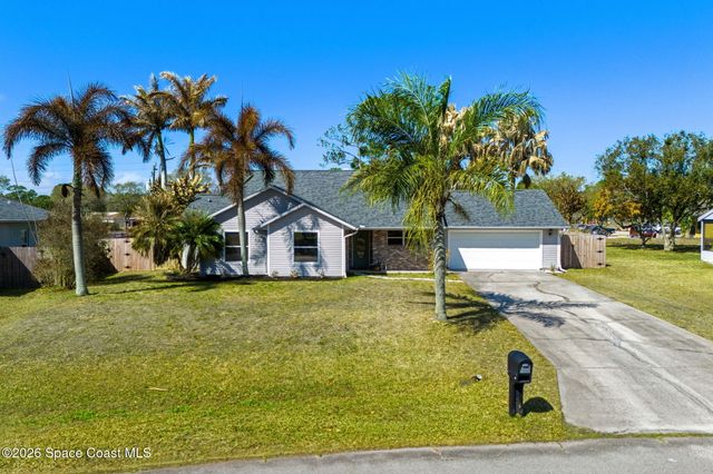 449 Gilbert Drive NE, Palm Bay, FL 32907