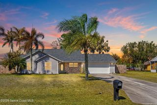 449 Gilbert Drive NE, Palm Bay, FL 32907
