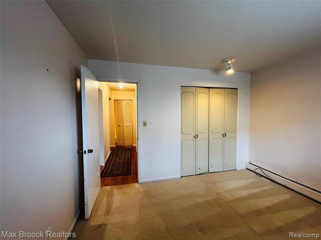 4113 Telegraph Road B-117, Bloomfield Hills, MI 48302