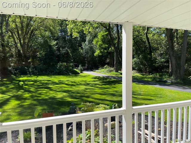 5400 Grange Hall Road, Holly, MI 48442