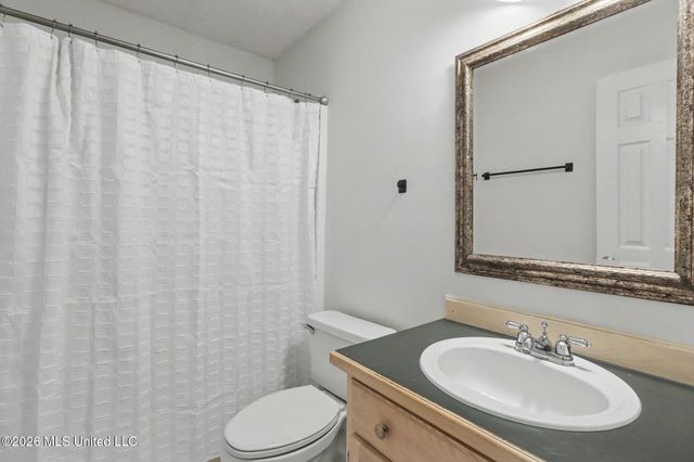 8408 Clamshell Avenue, Ocean Springs, MS 39564