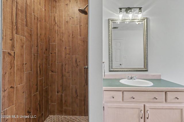 8408 Clamshell Avenue, Ocean Springs, MS 39564