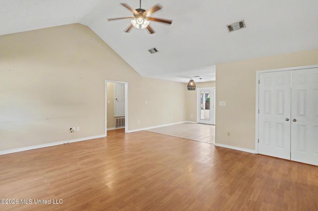 8408 Clamshell Avenue, Ocean Springs, MS 39564