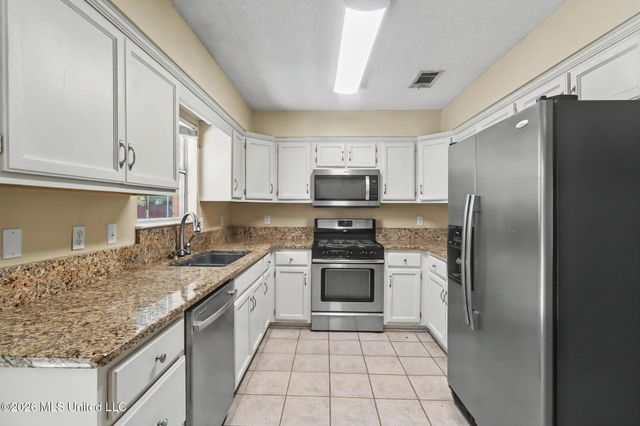 8408 Clamshell Avenue, Ocean Springs, MS 39564