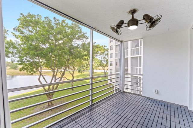 3090 N Course Drive 309, Pompano Beach, FL 33069