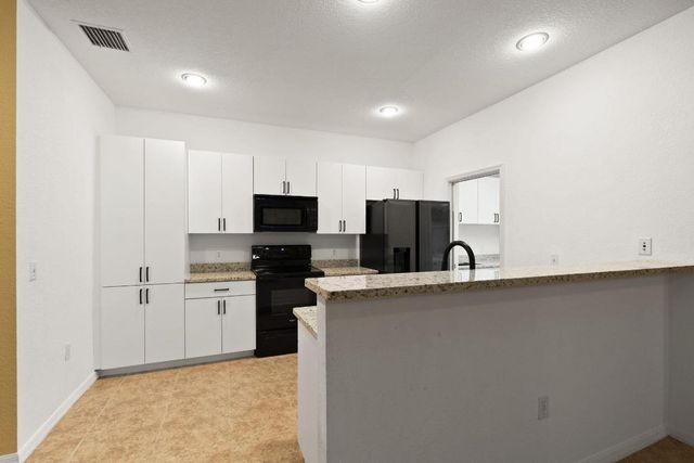 1863 S Dovetail Drive B1, Fort Pierce, FL 34982