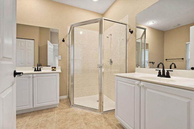 1863 S Dovetail Drive B1, Fort Pierce, FL 34982