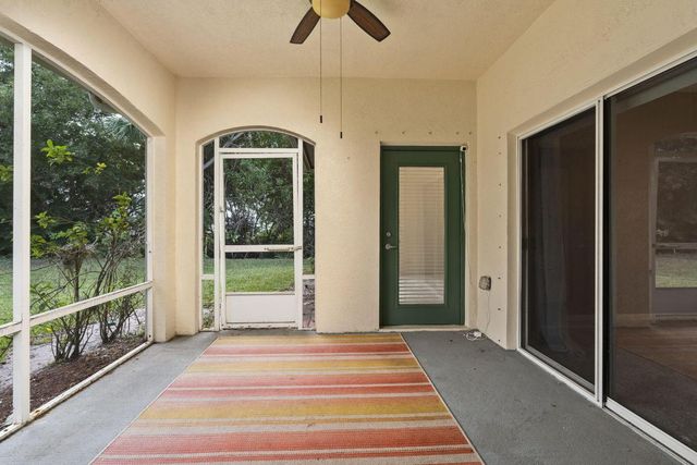 1863 S Dovetail Drive B1, Fort Pierce, FL 34982