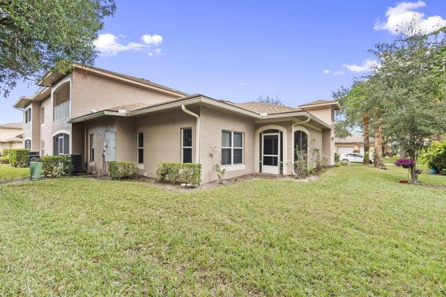 1863 S Dovetail Drive B1, Fort Pierce, FL 34982