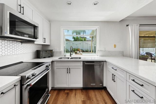 12895 Meseta Lane, Lakeside, CA 92040