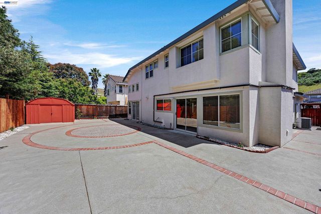 406 Grenadine Way, Hercules, CA 94547