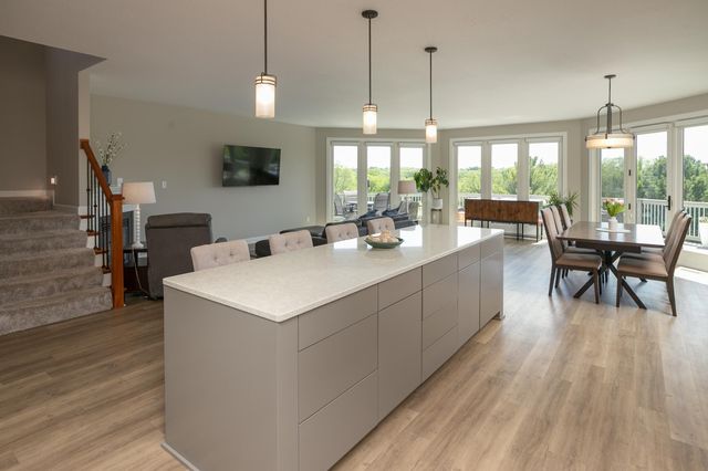 1498 Willow Point Lane SW, Rochester, MN 55902