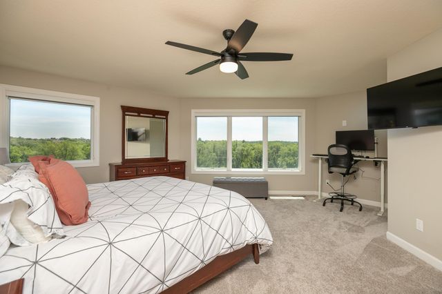 1498 Willow Point Lane SW, Rochester, MN 55902