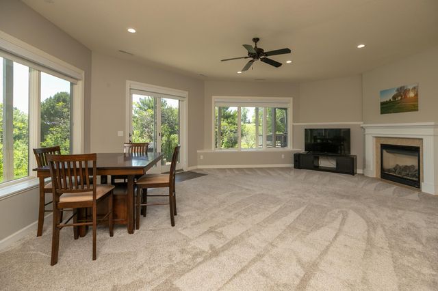 1498 Willow Point Lane SW, Rochester, MN 55902