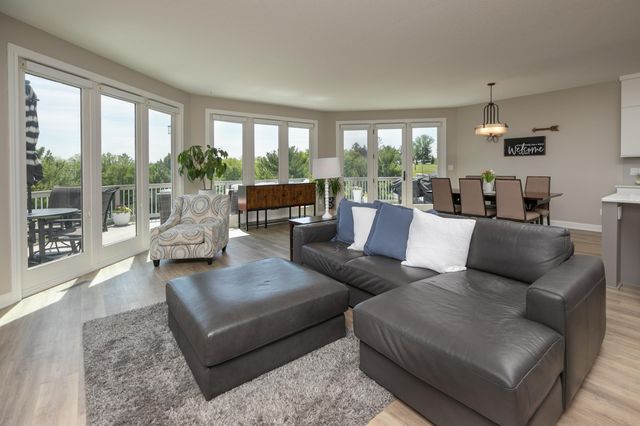 1498 Willow Point Lane SW, Rochester, MN 55902