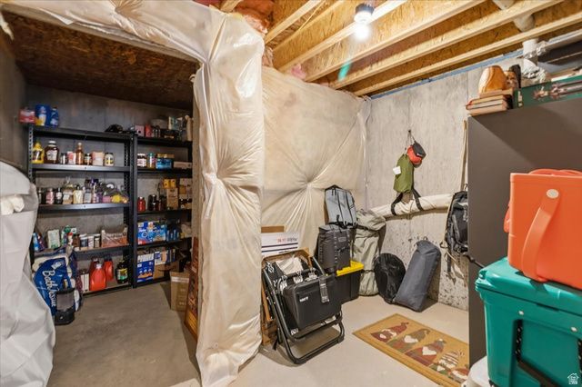 926 N 165 W, Nephi, UT 84648