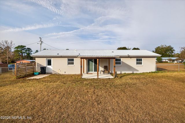 110 E RELLIM Drive, Palatka, FL 32177