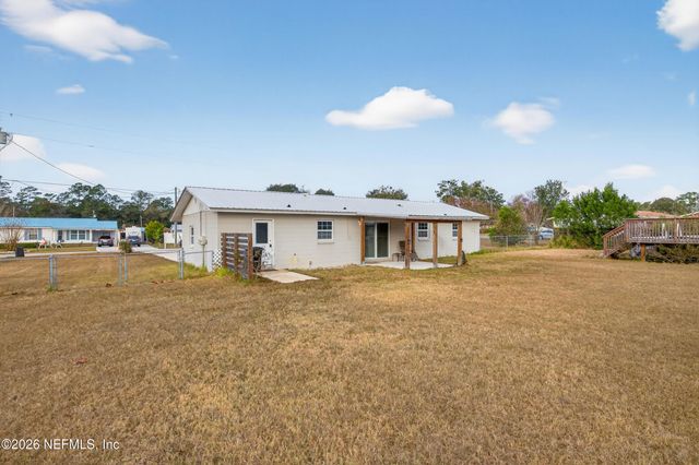 110 E RELLIM Drive, Palatka, FL 32177