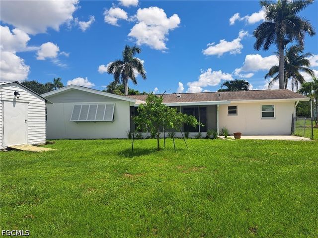 6313 Saint Andrews CIR S, Fort Myers, FL 33919