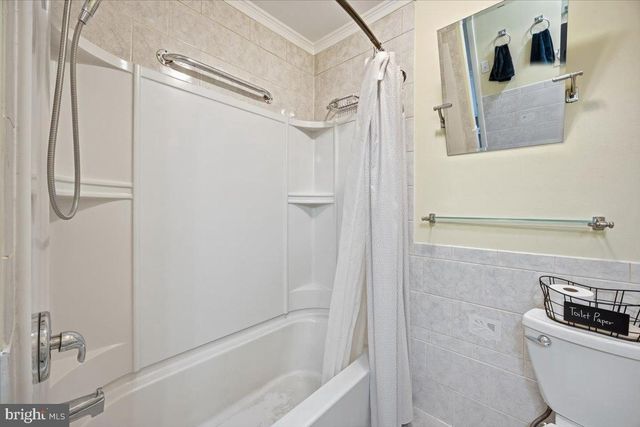 86 LA CASCATA TNHS, Clementon, NJ 08021