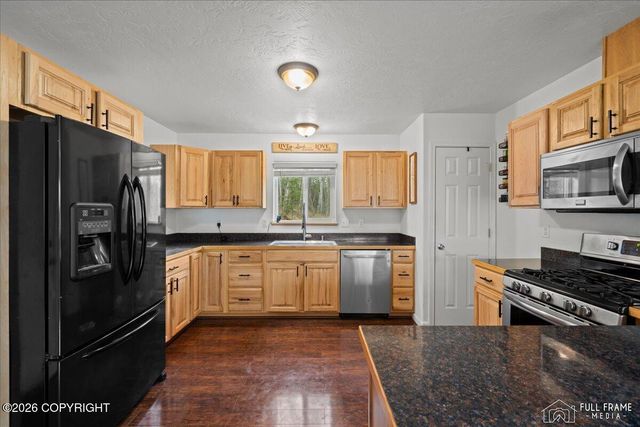 16669 W Galena Court, Big Lake, AK 99652