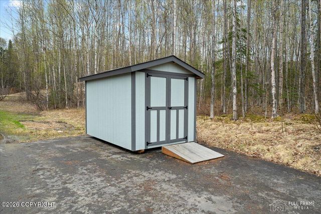 16669 W Galena Court, Big Lake, AK 99652