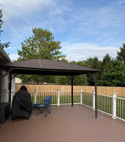 6098 Hedgerow Circle, Grand Blanc, MI 48439