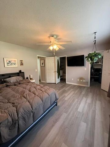 6098 Hedgerow Circle, Grand Blanc, MI 48439