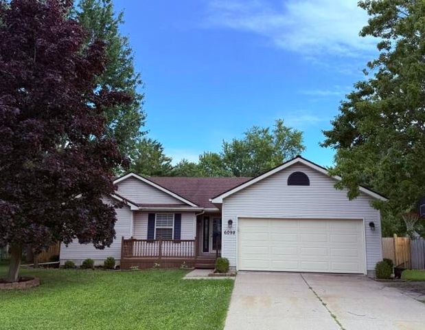 6098 Hedgerow Circle, Grand Blanc, MI 48439