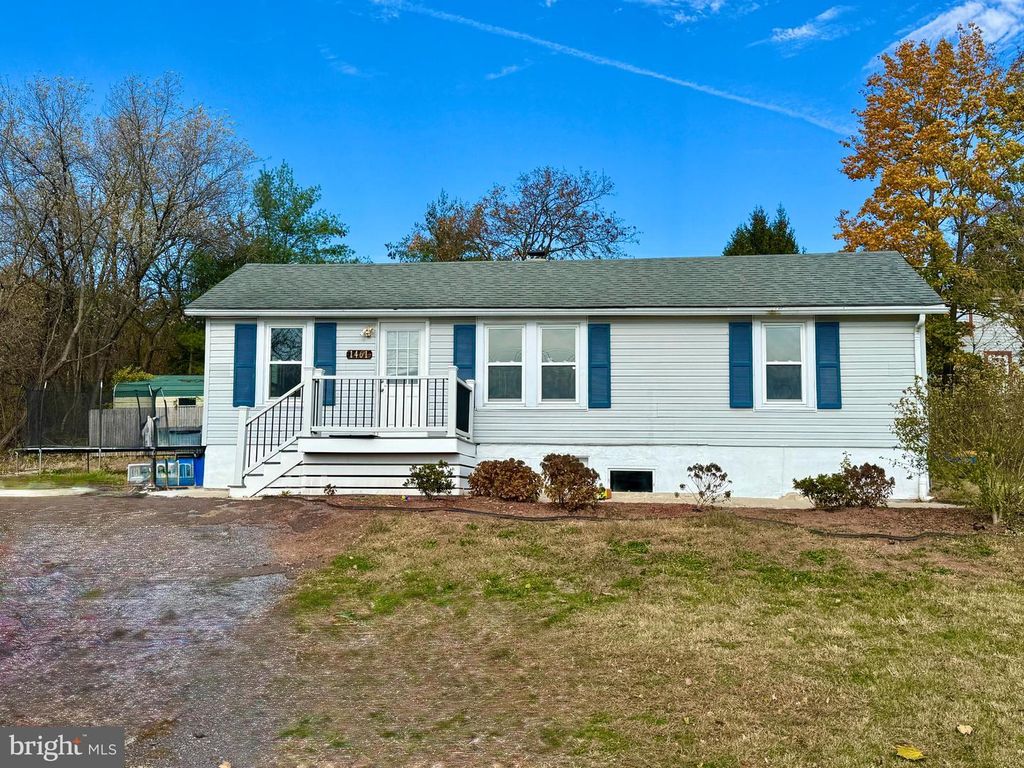 1461 BEN FRANKLIN HWY W, Douglassville, PA 19518