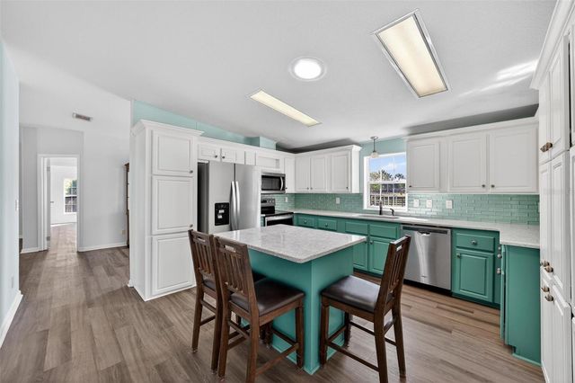 5353 NE 136TH PLACE, Oxford, FL 34484