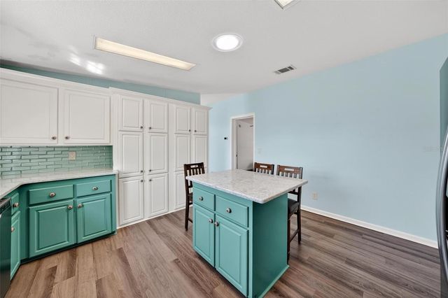 5353 NE 136TH PLACE, Oxford, FL 34484