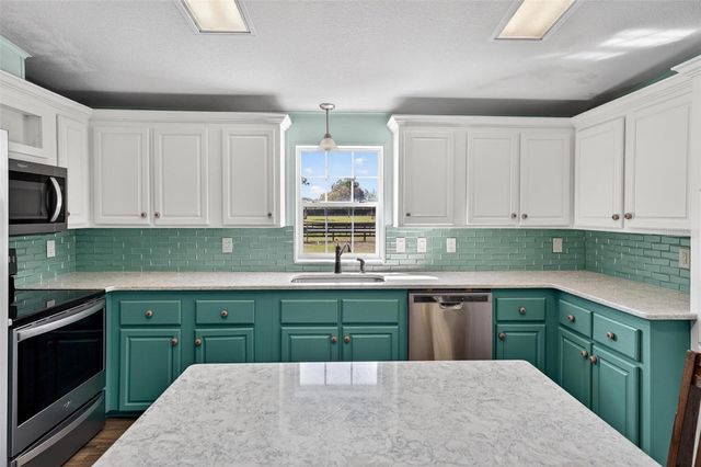 5353 NE 136TH PLACE, Oxford, FL 34484