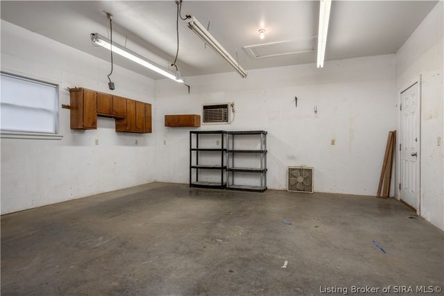 652 Florida Drive, Sellersburg, IN 47172