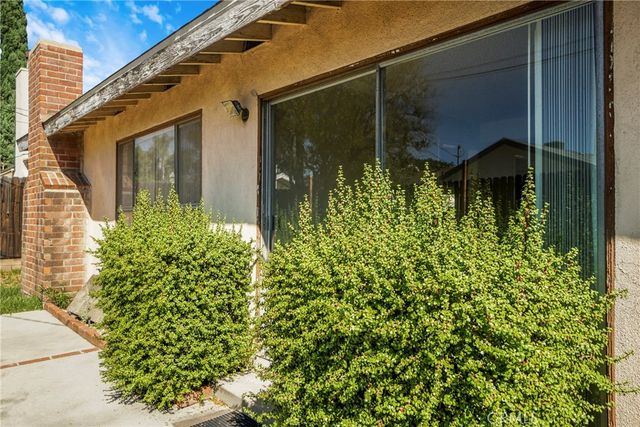 9501 Lubao Avenue, Chatsworth, CA 91311