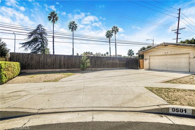 9501 Lubao Avenue, Chatsworth, CA 91311