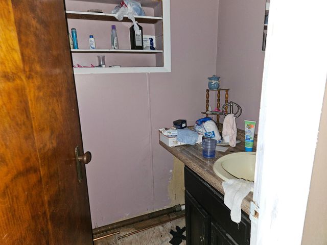 3820 Oakgrove Road, Harrison, MI 48625