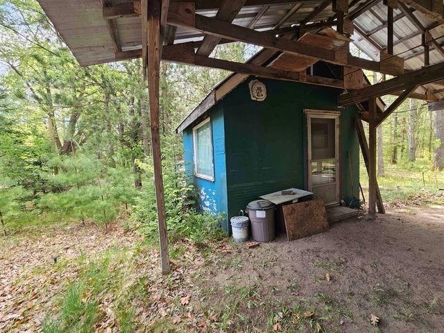 3820 Oakgrove Road, Harrison, MI 48625