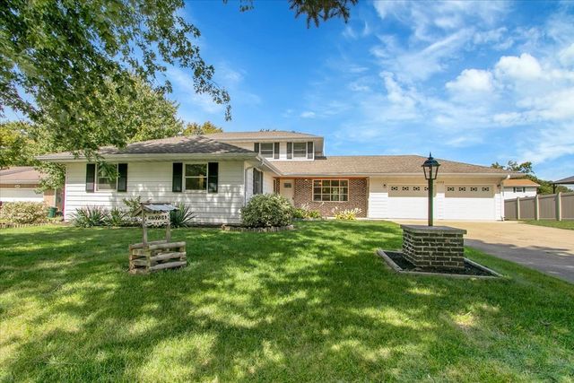 25734 W Hickory Court, Minooka, IL 60447