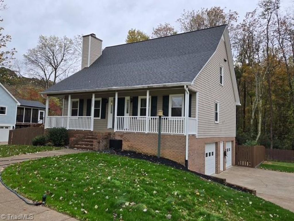 5708 Spice Meadow Lane, Winston-salem, NC 27106