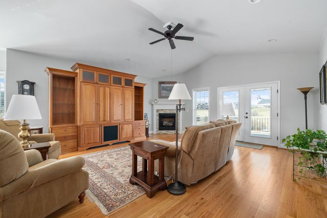 45 Fairway CT, Daleville, VA 24083