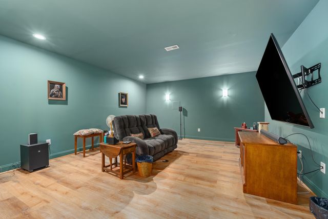 45 Fairway CT, Daleville, VA 24083