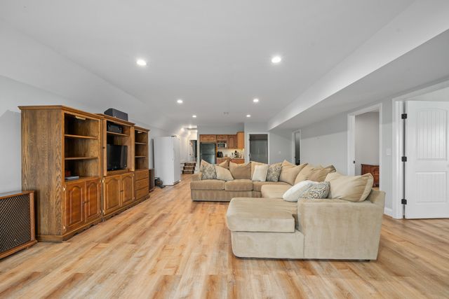 45 Fairway CT, Daleville, VA 24083