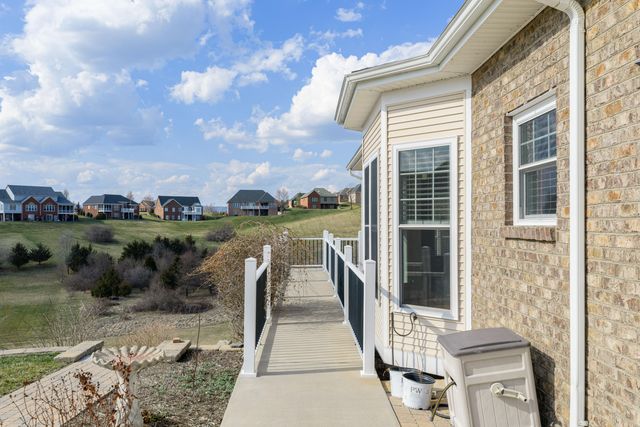 45 Fairway CT, Daleville, VA 24083