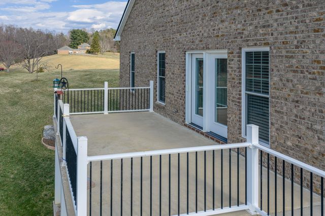 45 Fairway CT, Daleville, VA 24083