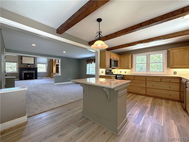 7422 Back Creek Road, Boston, NY 14075